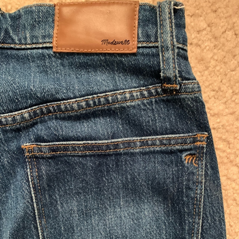 The Madewell Classic Straight Jean - Picture 5 of 5